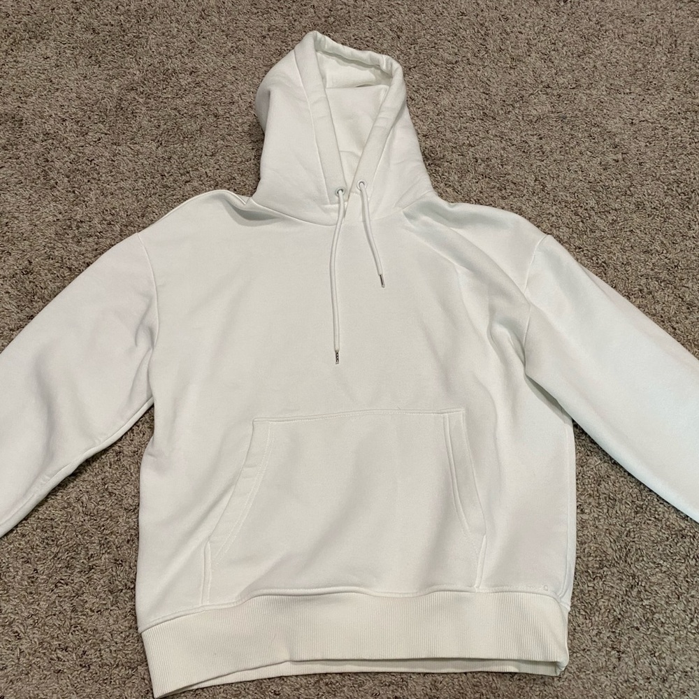 White oversized hoodie from Zara - size medium